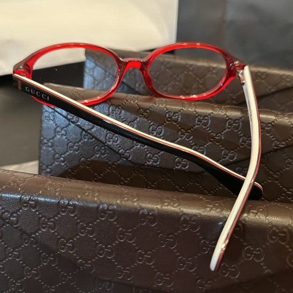 GUCCI Children’s Eyewear - Picture 4 of 5